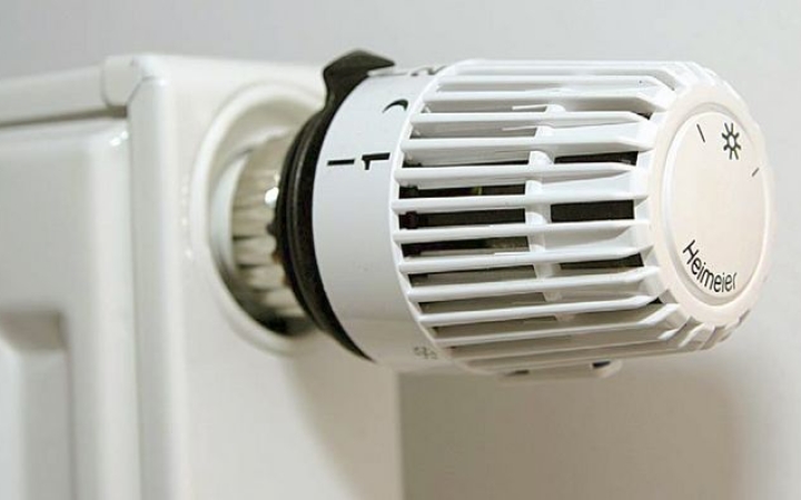 Holnaptól minden lakásban beindul a távfűtés