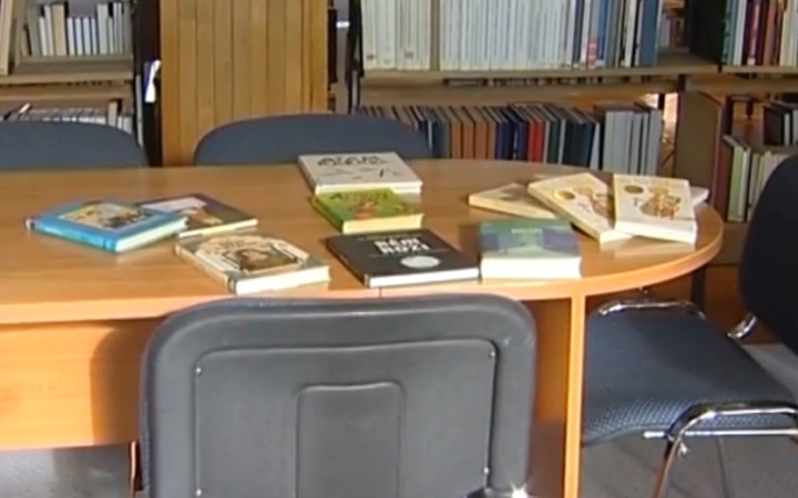 Tanórák a könyvtárban