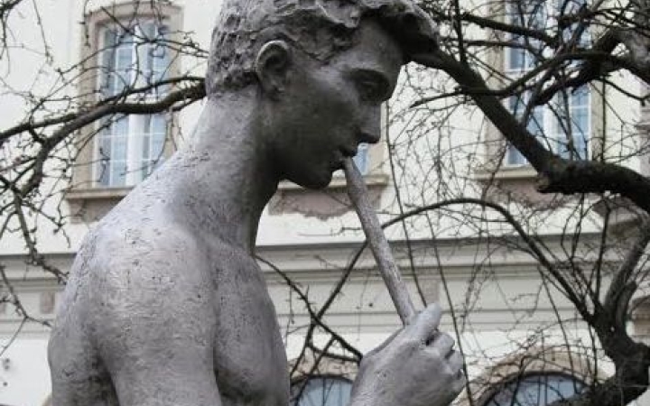 Forradalmár, tilinkóval