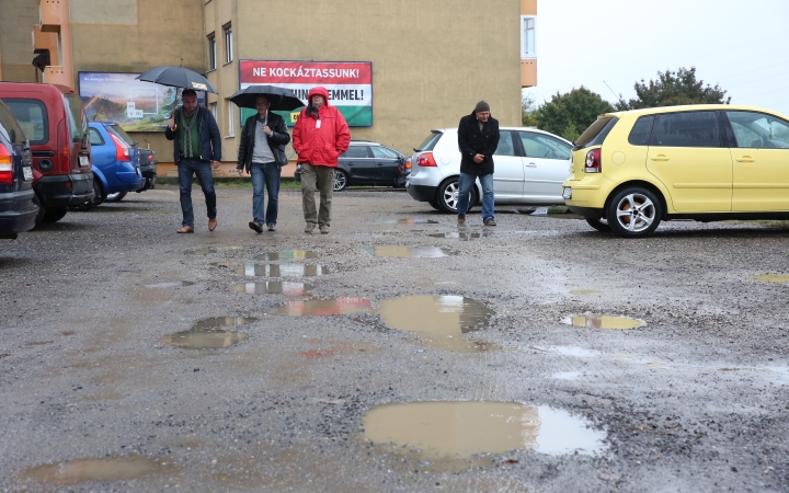 Felújítják a nagy parkolót