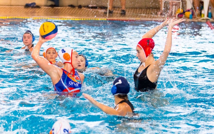 Itthon javítanának a vízilabdázók