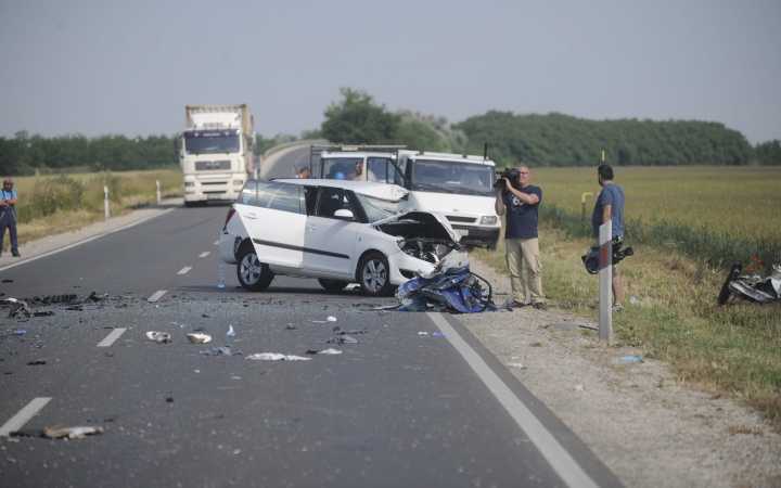 Nyolc halott, kétszáz sérült - Fekete hétvége az utakon