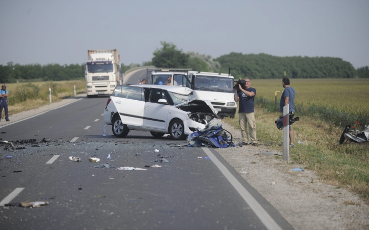 Nyolc halott, kétszáz sérült - Fekete hétvége az utakon