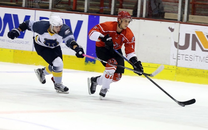 Kupameccs a Jegesmedvék ellen