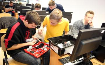 Legorobot-építés az egyetemen