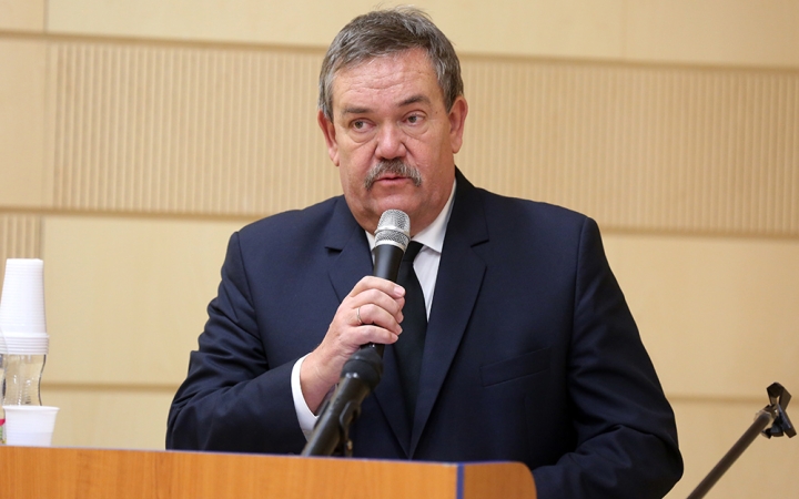 Egészségügy - Lépések a további béremelés felé