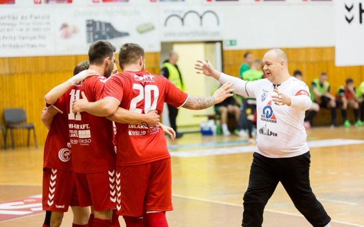 Fontos siker idegenben