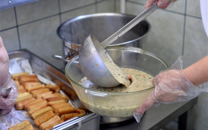 Nem etethetik akármivel a gyerekeket