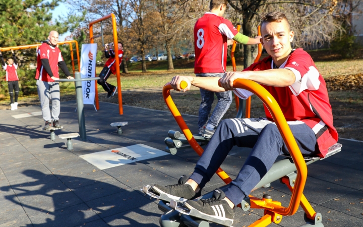 Edzőpálya nőtt ki a fűből