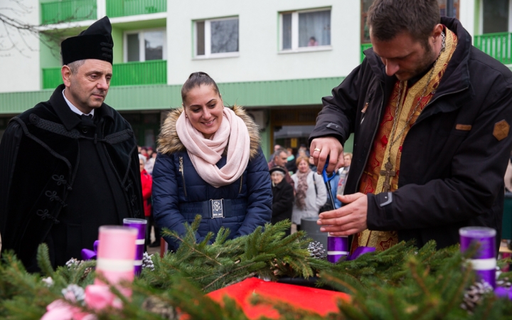 Forró étel és kedves szavak