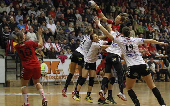 Kézilabda: Győzelem a rangadón