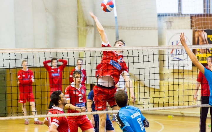 Röplabda: két rangadó két nap alatt