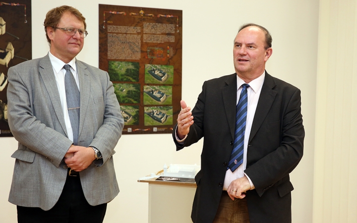 Virtuális séta a középkori várakban