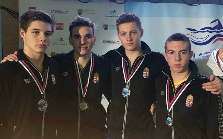 Négy dunaújvárosi érem Kassáról