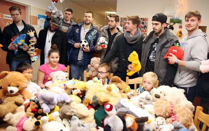 Megérkeztek a jégkorongos macik