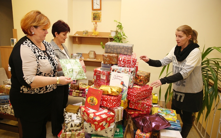 Angyaldobozok százszámra