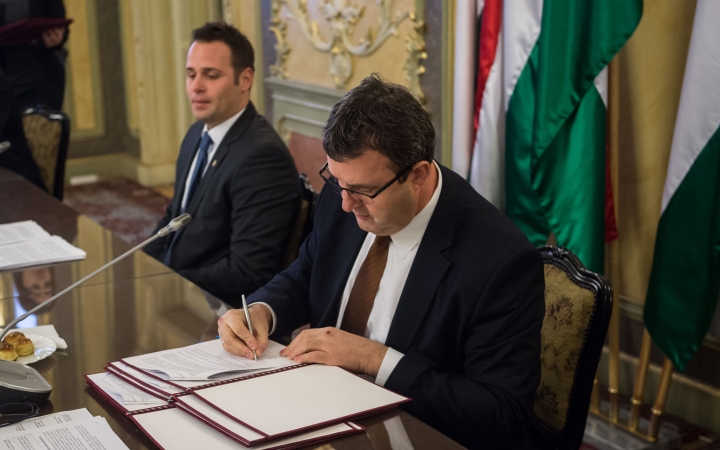 Kivásárolják a Campus Oktatási Centrumot