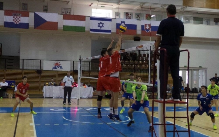 Győrben írtak történelmet a junior röplabdázók