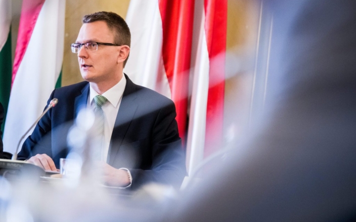 Rétvári: az ország erősödését a nyugdíjasok is érezzék