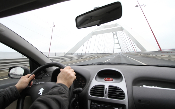 Építeni a rombolás helyett