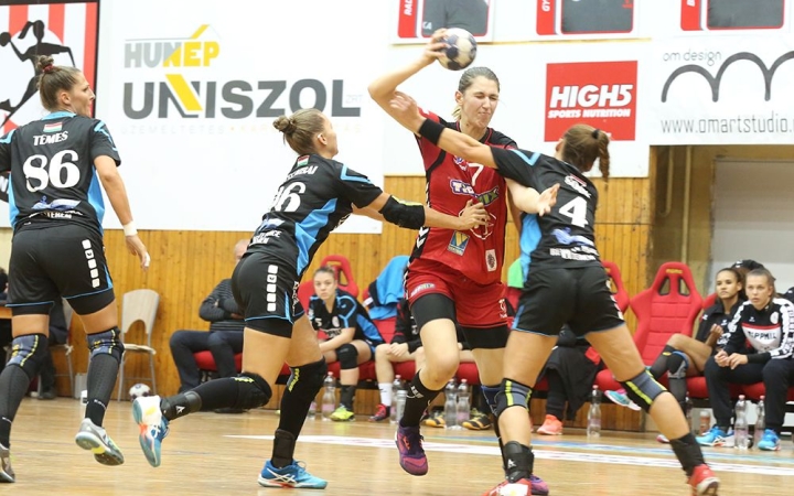 Csapó és Micijevic is marad