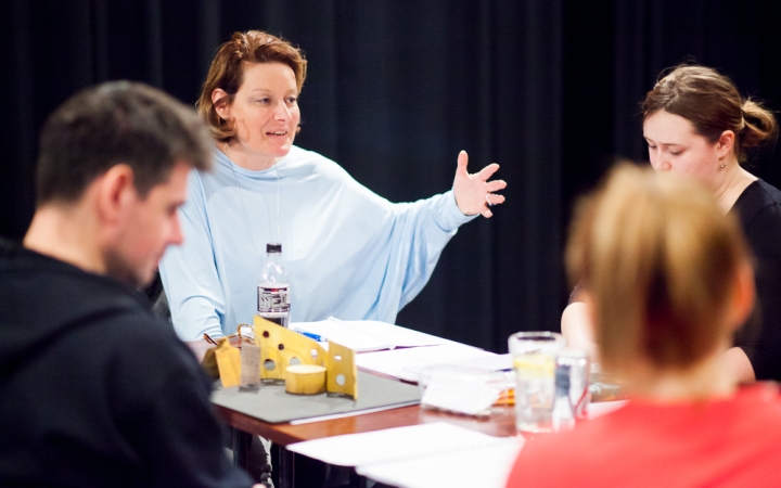 Királydráma Sajtországban