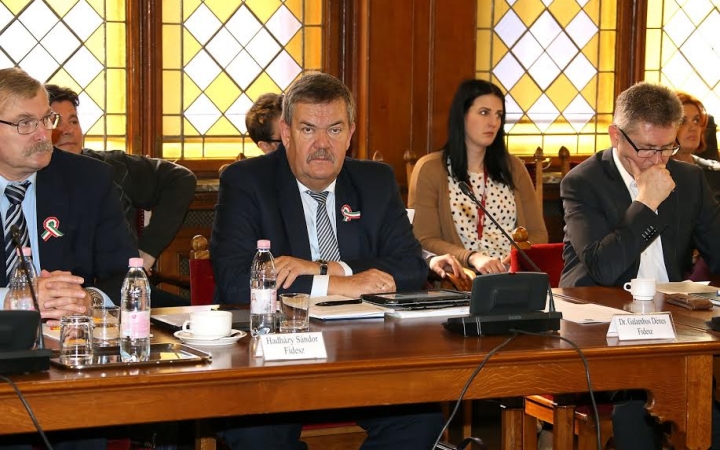 Medgyessy Péter tagadta személyes felelősségét