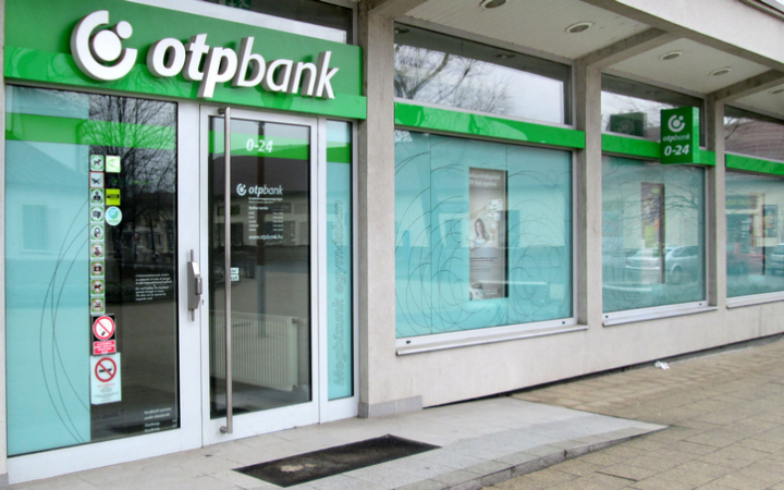 Csalók támadják az OTP ügyfeleit