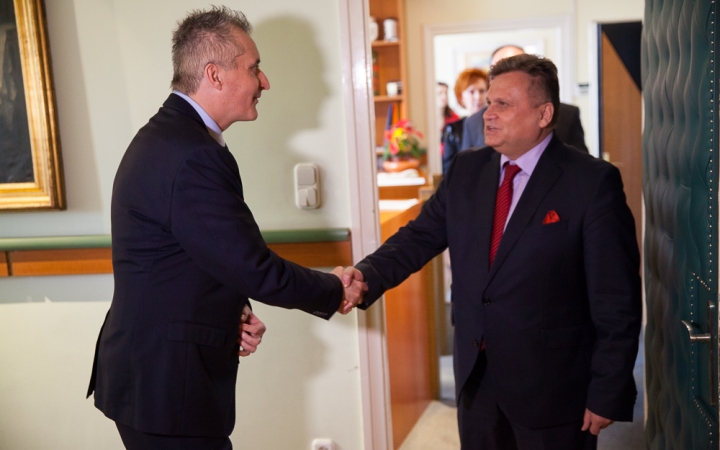 Egy új együttműködés alapjai