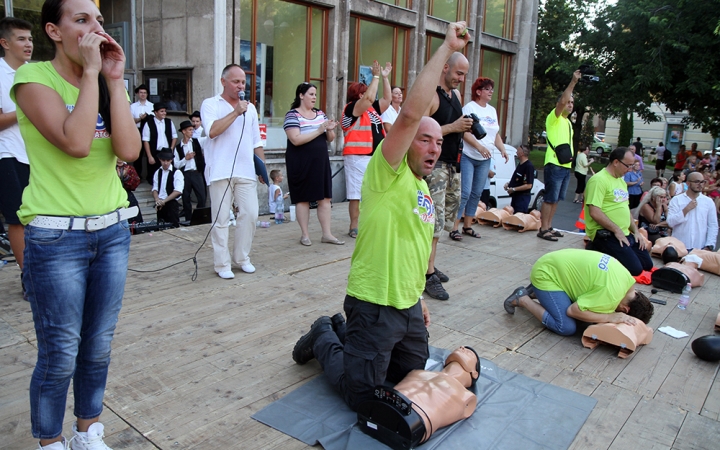 Rekordra készülnek - Újraélesztés, tizenegy napon át