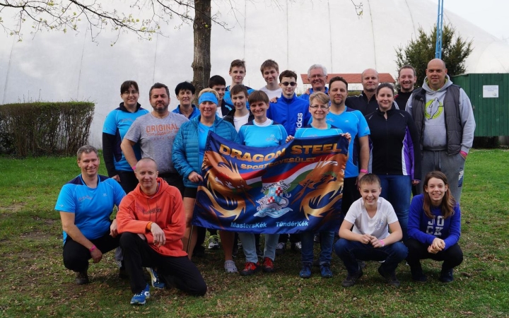 Remek eredmények a medencében