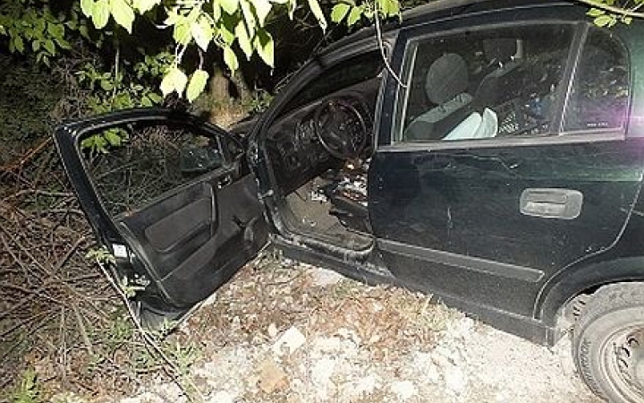 Részegen fának ütközött, ugrott a jogsija