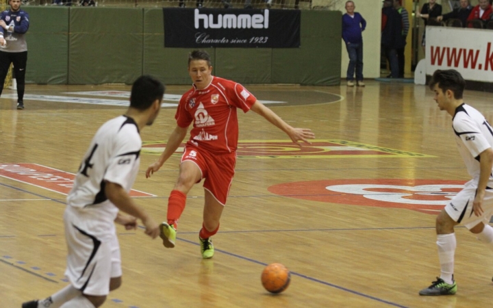 Futsal: a listavezető érkezik