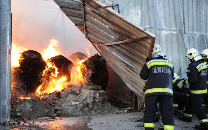 Hatalmas tűz Solton - Az újvárosi egységet is be kellett vetni