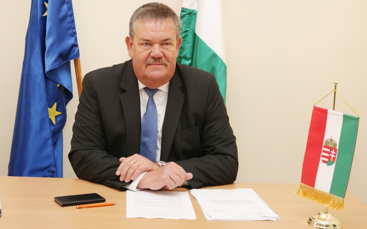 Tovább emelkednek a bérek