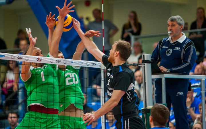 Szettrablás az észtektől