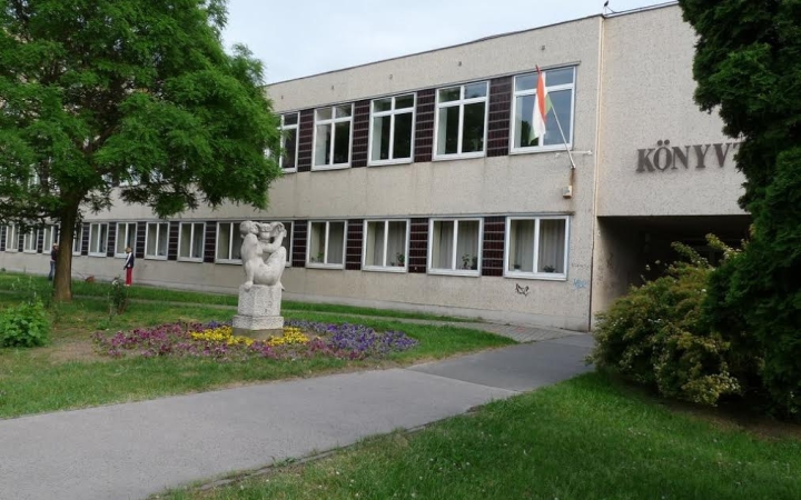 Visszalapozva - József Attila Könyvtár 2014