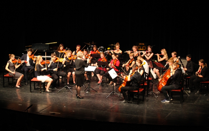 Zenével zárta az évet a Móricz