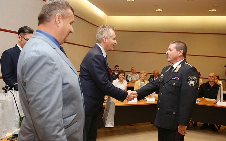 Díjátadóval zárult a Közbiztonsági hónap