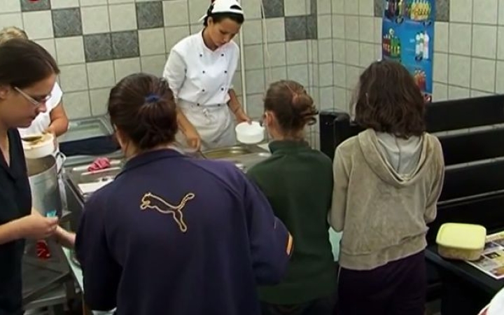 Minden érintett gyermeknek jár az ingyen étkezés