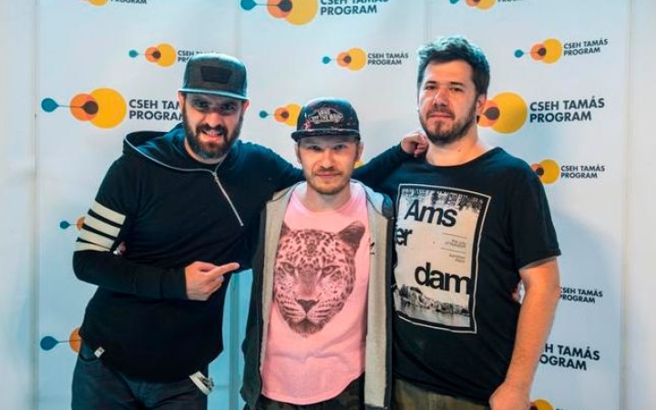 A világhírű bandák mellett - Uzipov