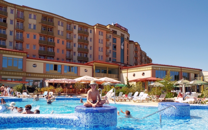 Többet költünk utazásra