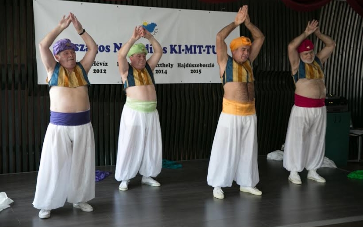 Hastáncoló nagypapák és a nyugdíjas Ki-Mit-Tud - Galériával!