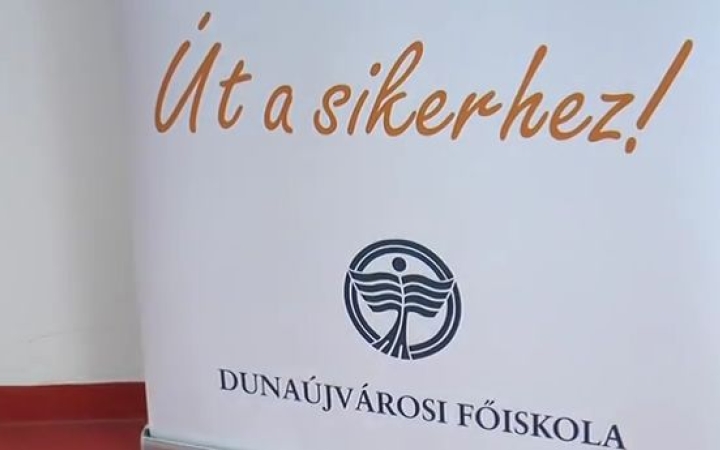 Összeférő - a takarékosság és a mai fiatalok