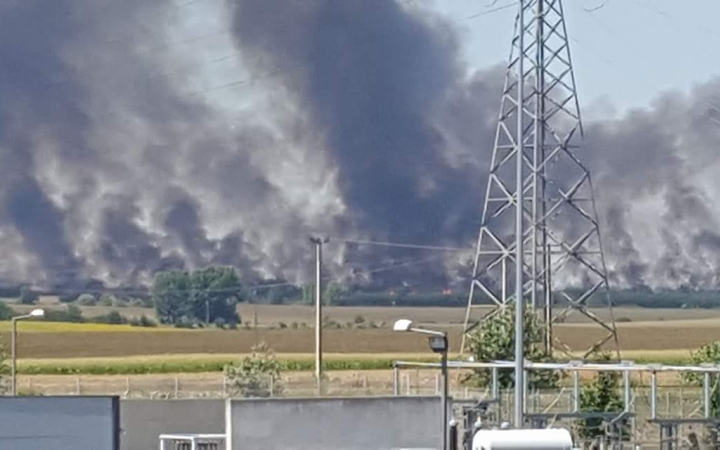 A kánikula a tűzoltókat is megizzasztja