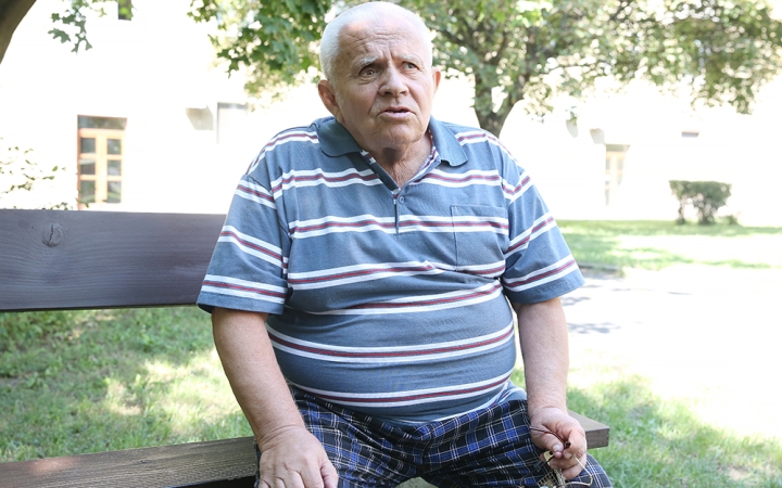 Tupó, a város híres szotyiárusa