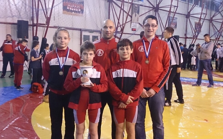 Birkózás: két érem Korondról