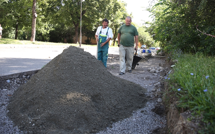 Folytatják a felújítást