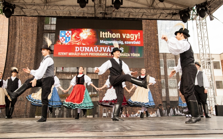 Így mulattunk két napig a főtéren