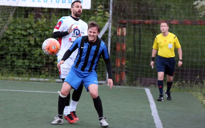 Simán nyertek a favoritok